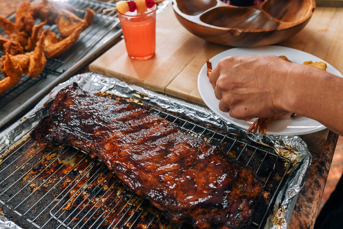basing rack of Chinese spare ribs