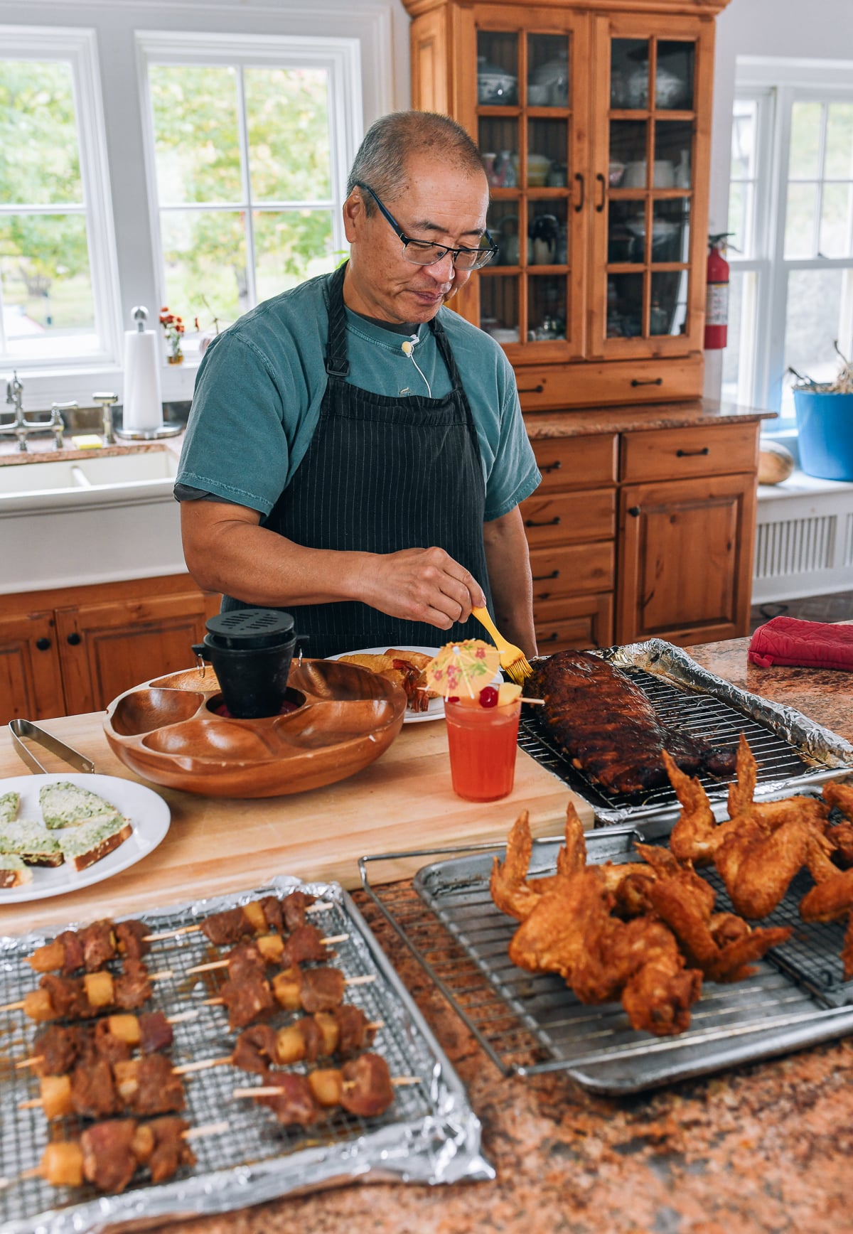 Bill putting together a pupu platter