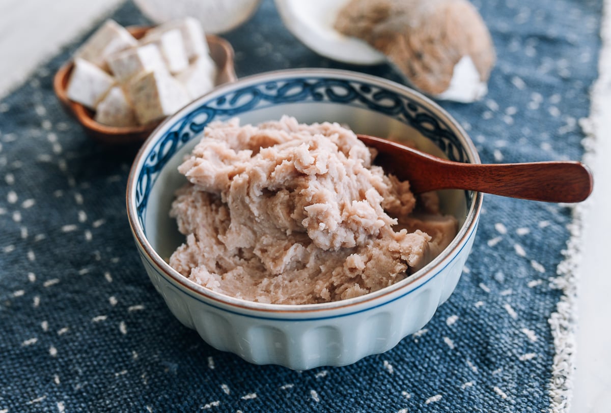 Chinese taro coconut dessert filling