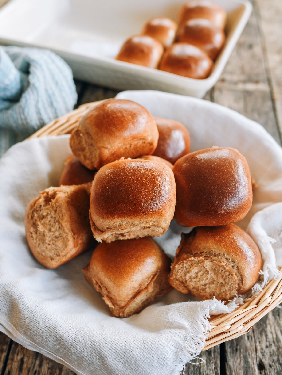 Whole Wheat Dinner Rolls