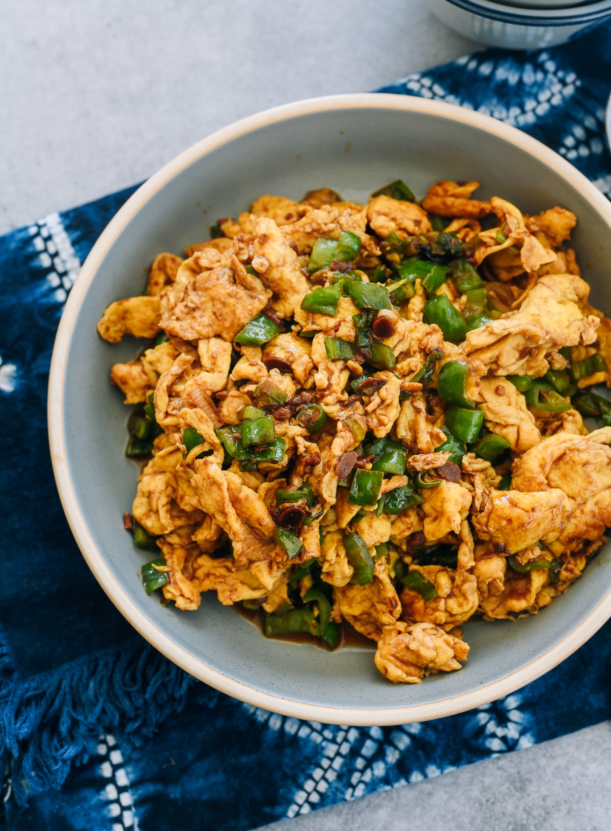 Eggs with Soy Bean Sauce (酱香炒蛋)